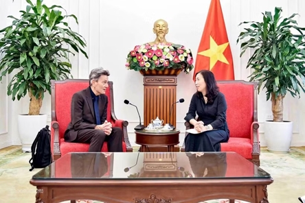 Viet Nam welcomes German firms’ expansion